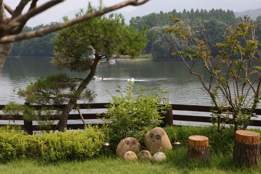 Moonlight Blue Pension Капьон Екстер'єр фото