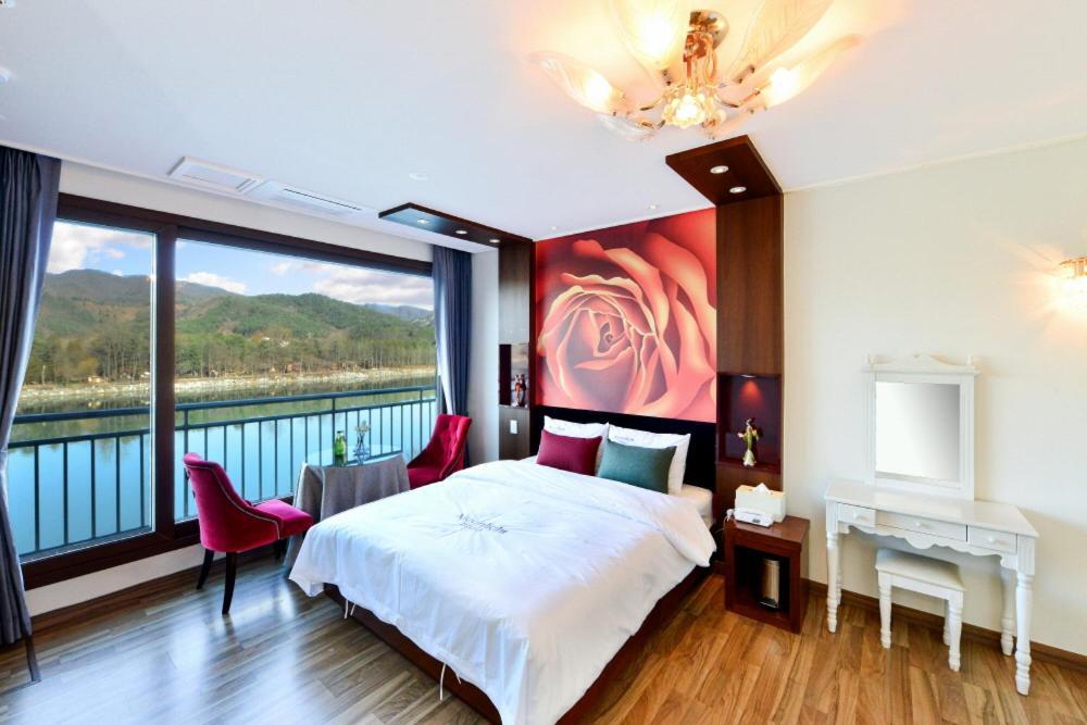 Moonlight Blue Pension Капьон Екстер'єр фото