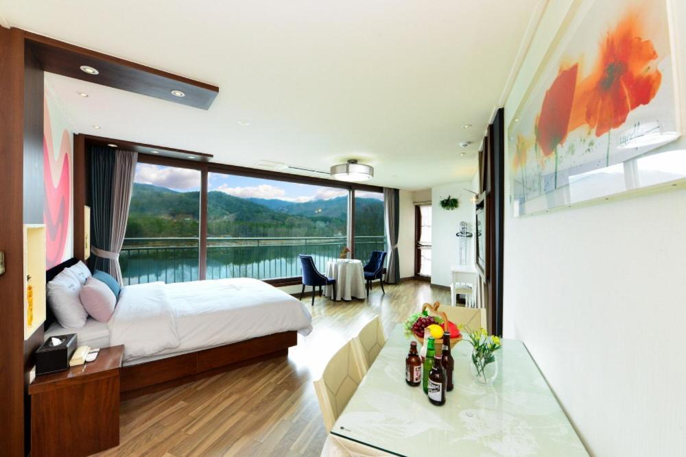 Moonlight Blue Pension Капьон Екстер'єр фото