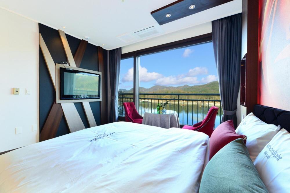 Moonlight Blue Pension Капьон Екстер'єр фото