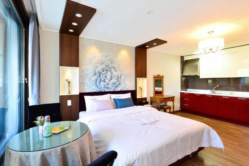 Moonlight Blue Pension Капьон Екстер'єр фото