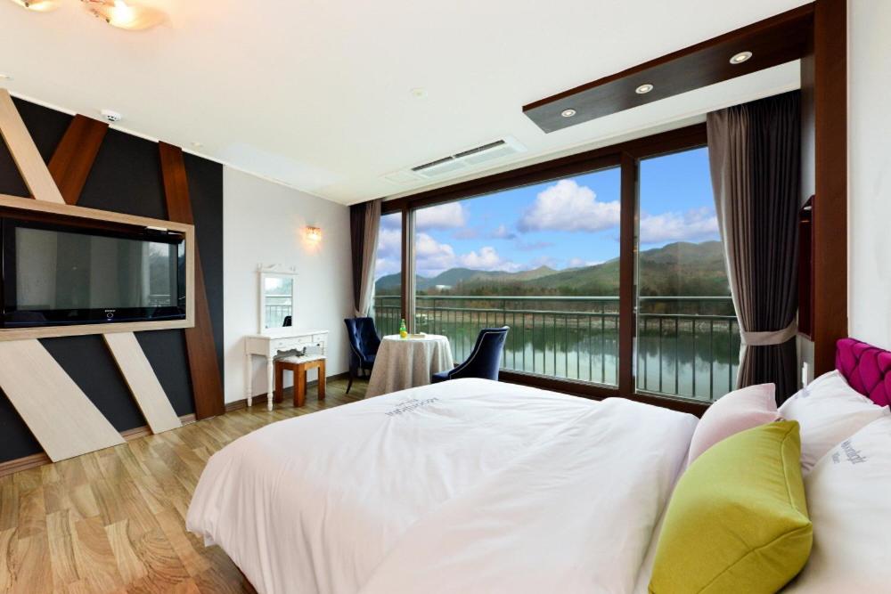 Moonlight Blue Pension Капьон Екстер'єр фото