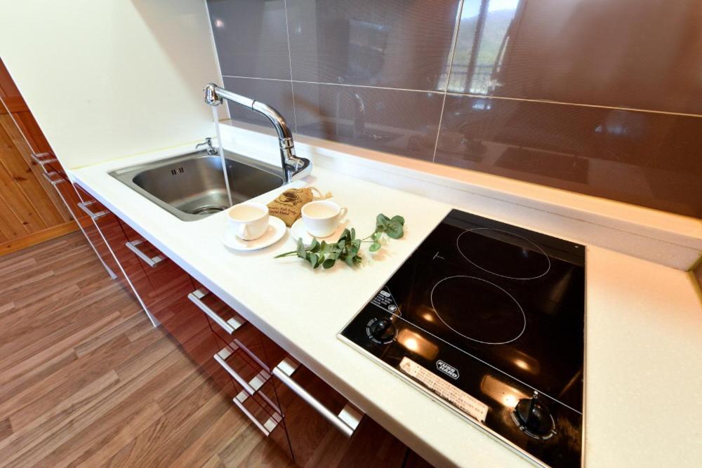 Moonlight Blue Pension Капьон Екстер'єр фото