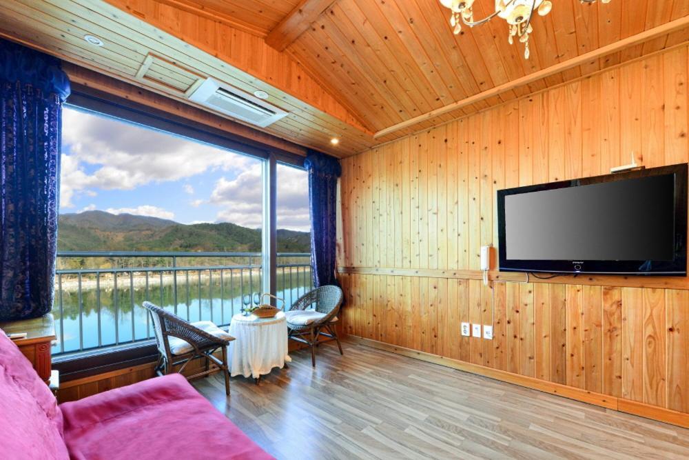 Moonlight Blue Pension Капьон Екстер'єр фото