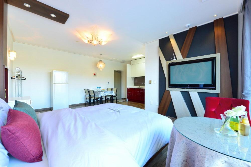 Moonlight Blue Pension Капьон Екстер'єр фото