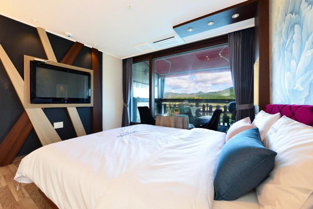 Moonlight Blue Pension Капьон Екстер'єр фото