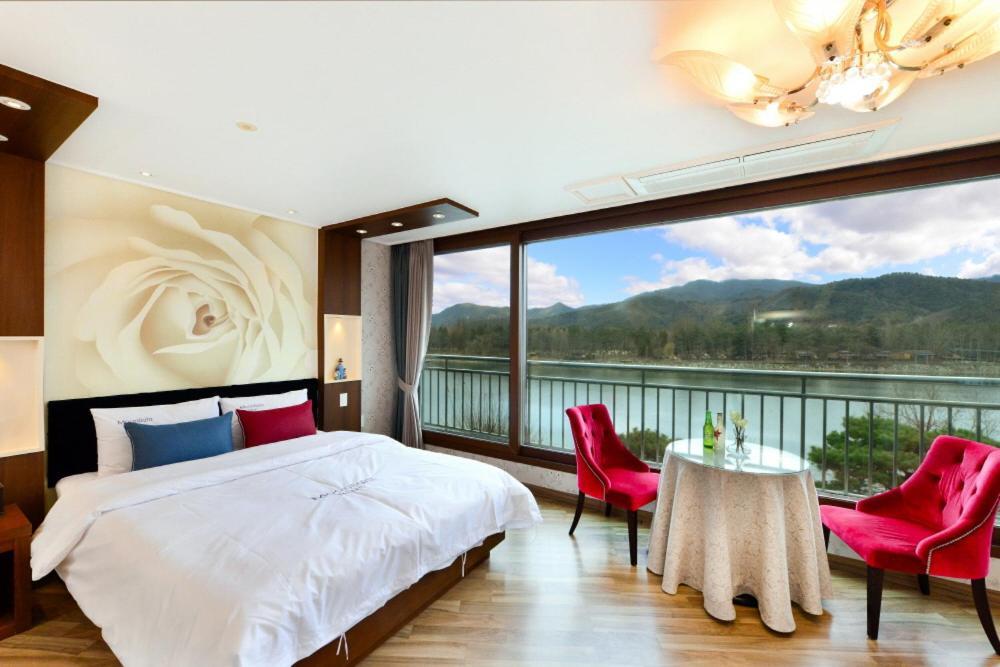 Moonlight Blue Pension Капьон Екстер'єр фото