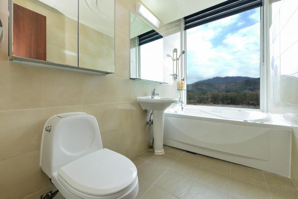 Moonlight Blue Pension Капьон Екстер'єр фото