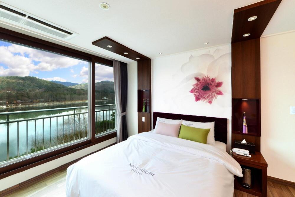 Moonlight Blue Pension Капьон Екстер'єр фото